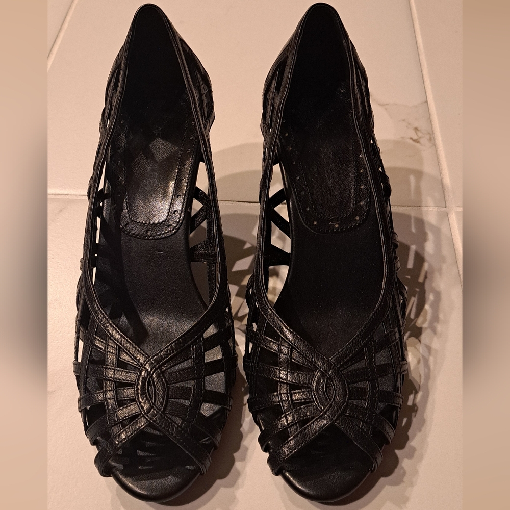 Aerosole Black Heel Shoes - Picture 4 of 4